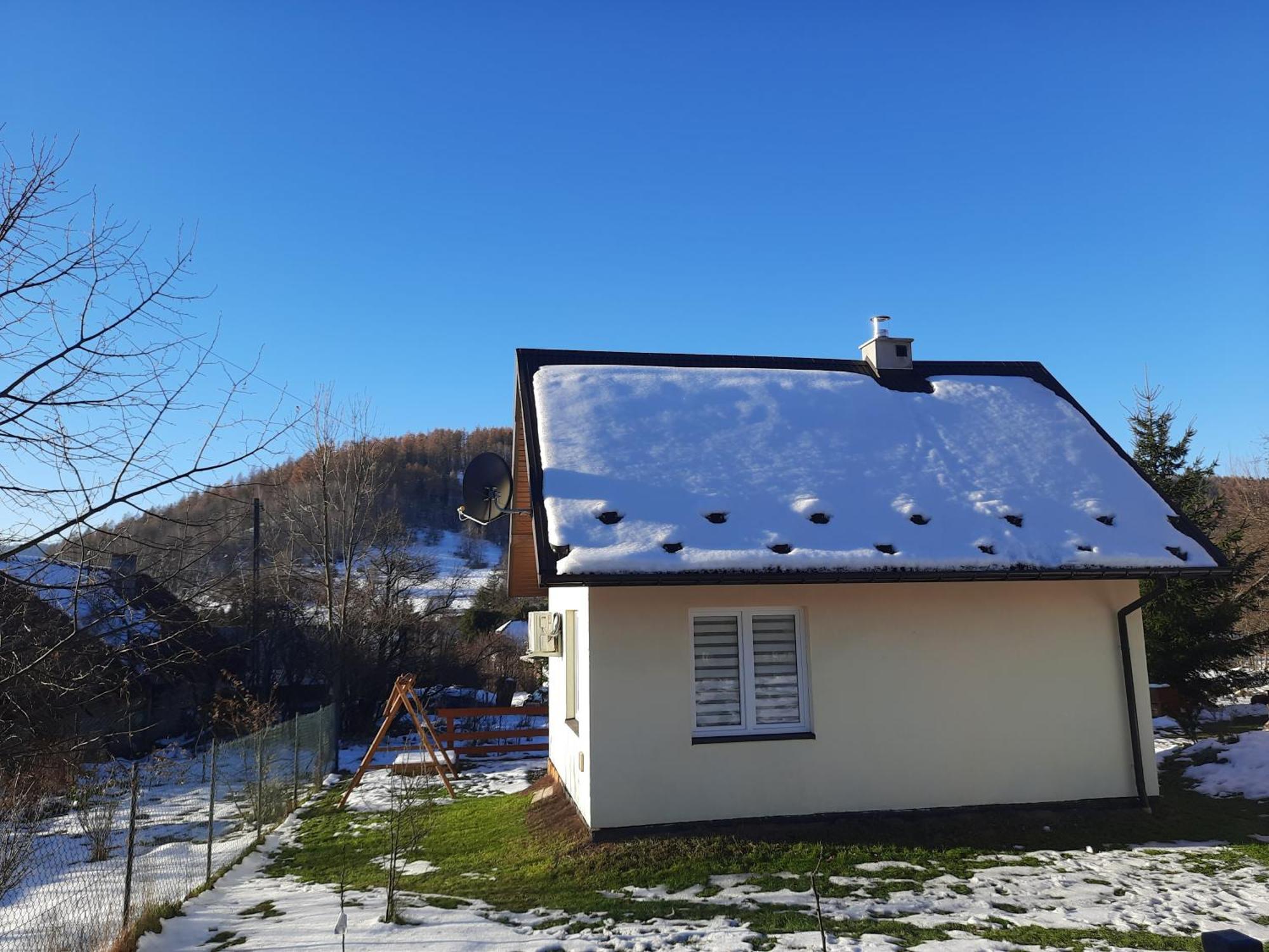 Brzoskwiniowy Domek Ustrzyki Dolne Εξωτερικό φωτογραφία